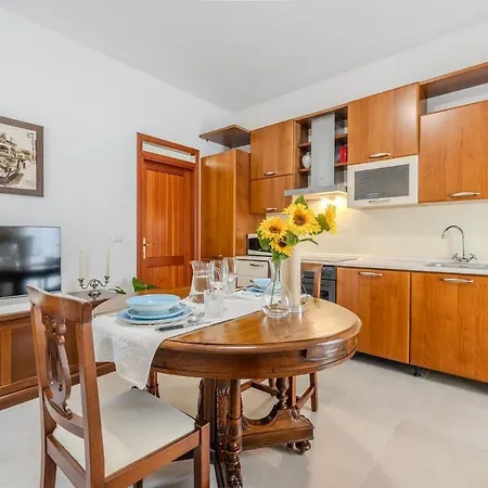 La Posta Stylish - Relaxation & Privacy In Apartment